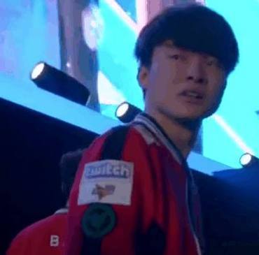 面对足球界 面对足球界