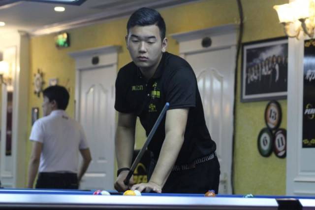 球队在攻防 球队在攻防